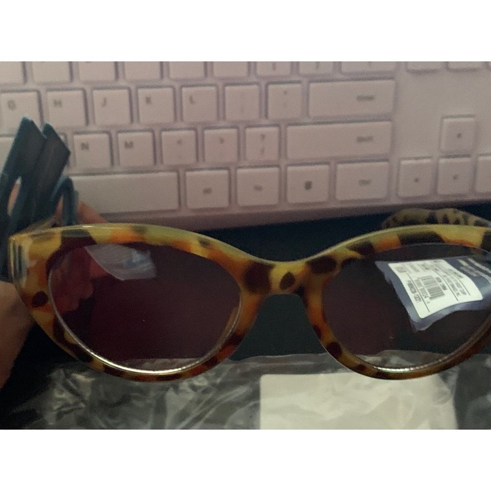 Universal Thread Women's Tortoise Print Cateye Blue Light Filtering Glasses - Picture 5 of 9